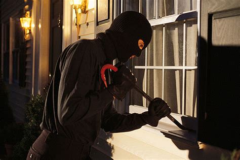 Consequences for Burglary in Illinois Burglary is generally considered a class 2 felony in Illinois. . Is burglary a felony in illinois